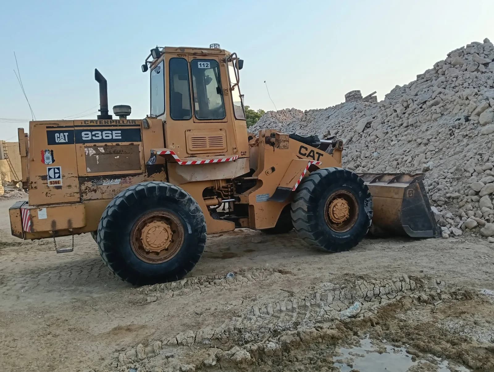 كاتربيلر 963 E 1990