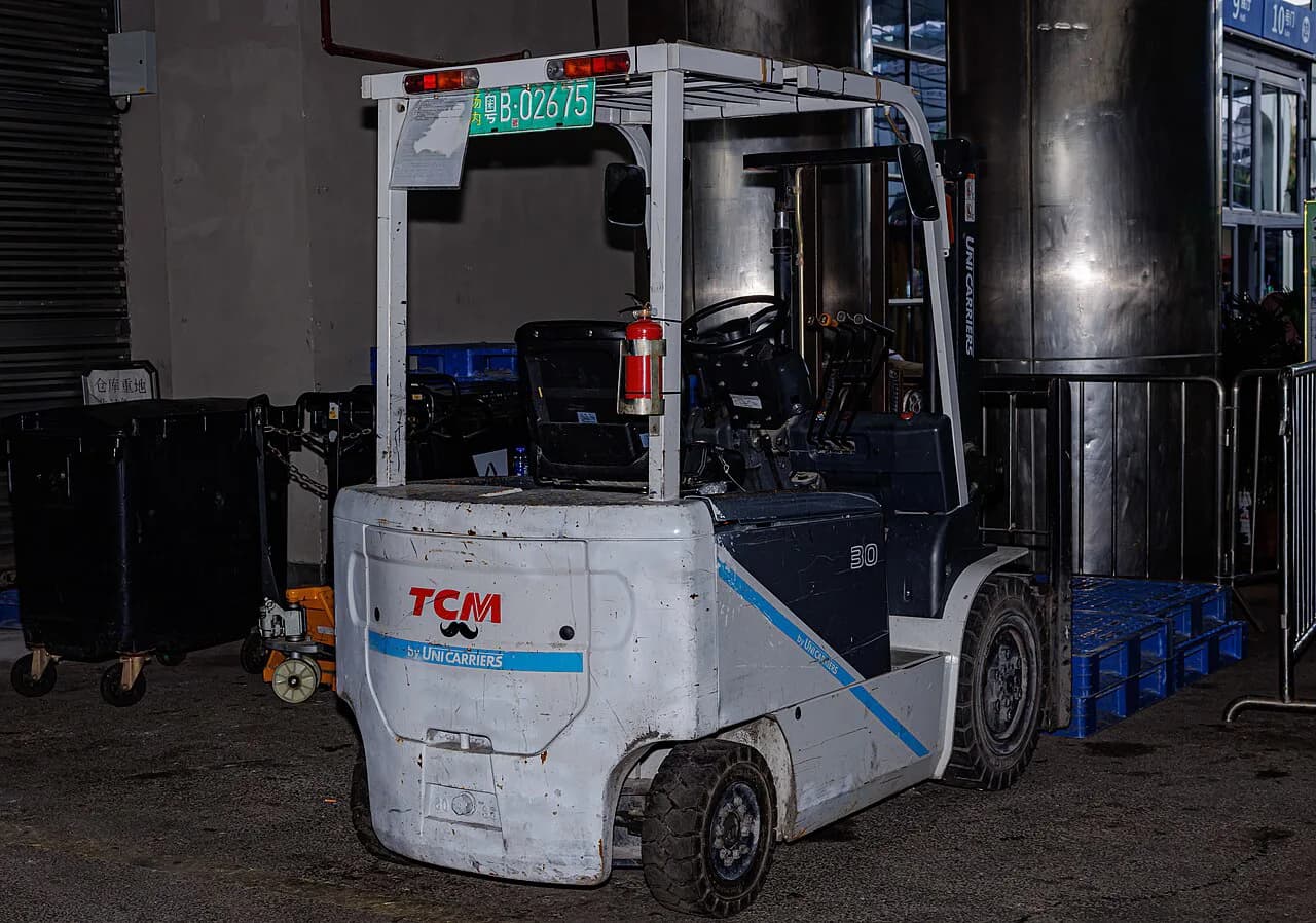تي سي ام TCM 1 طن 2000